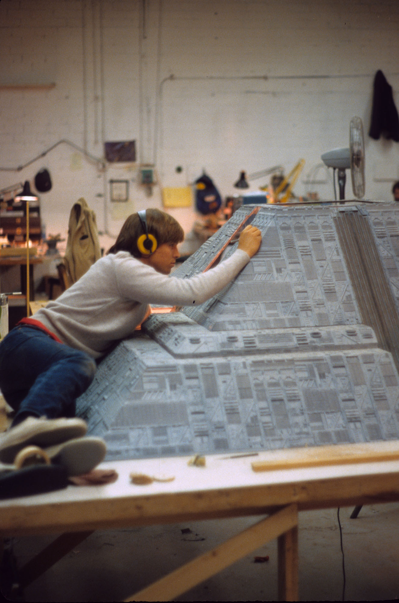 Illustration for article titled 142 Behind-The-Scenes Photos Reveal Blade Runner's Miniature WorldÂ